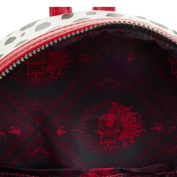 CRUELLA Villains Scene Mini Backpack-101 Dalmatians - Picture 4 of 4